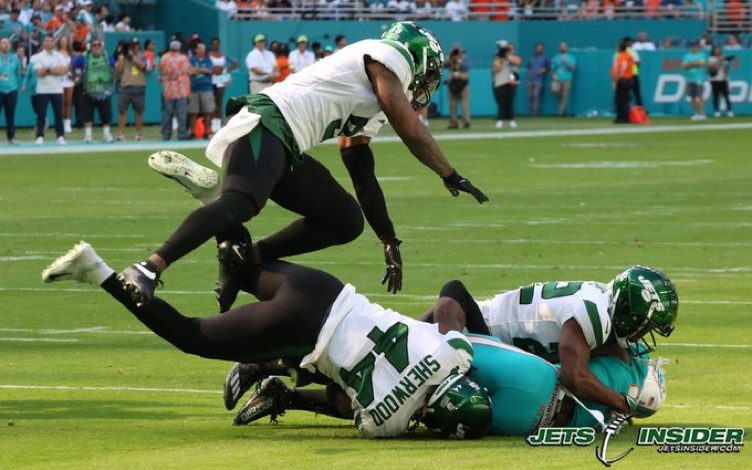 Jets open fied tackle