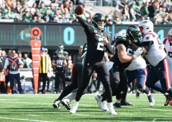 New Englasnd Patriots v NY Jets